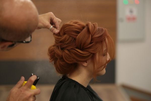 Découvrez les services de coiffure mariage haut de gamme à domicile à Neuilly